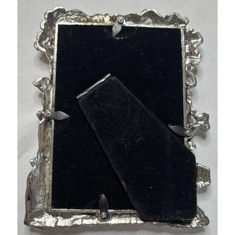 Vintage Arthur Court SilverTone Safari Picture Frame  (3.5